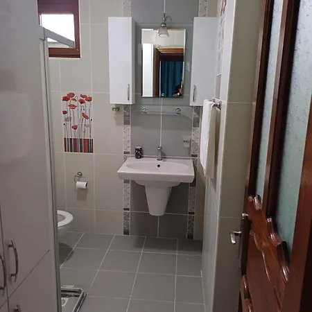 Apartment Cicek Evi *